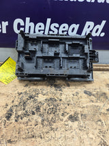 2007-2009 Chevrolet Silverado / GMC Sierra 2500 3500 Duramax Engine Bay Fuse Box - 15910898