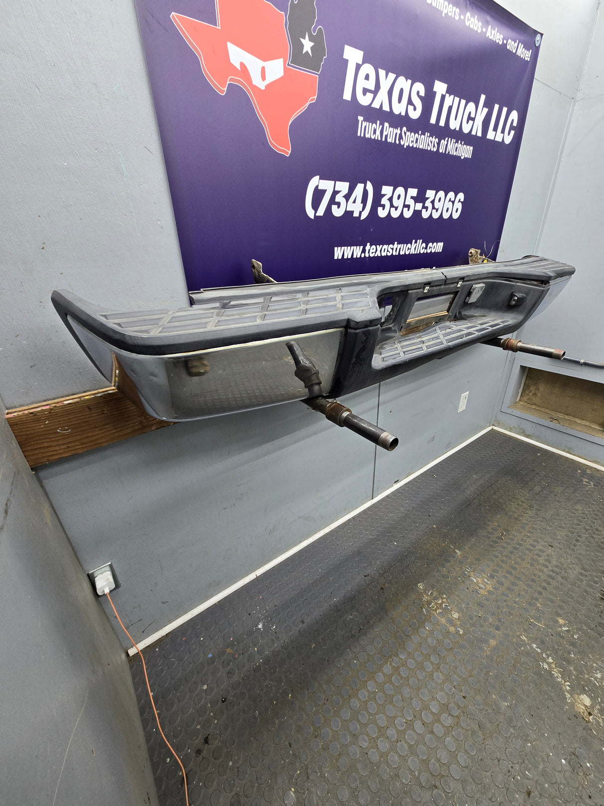 2007-2010 Chevrolet Silverado / GMC Sierra 1500 Rear Bumper
