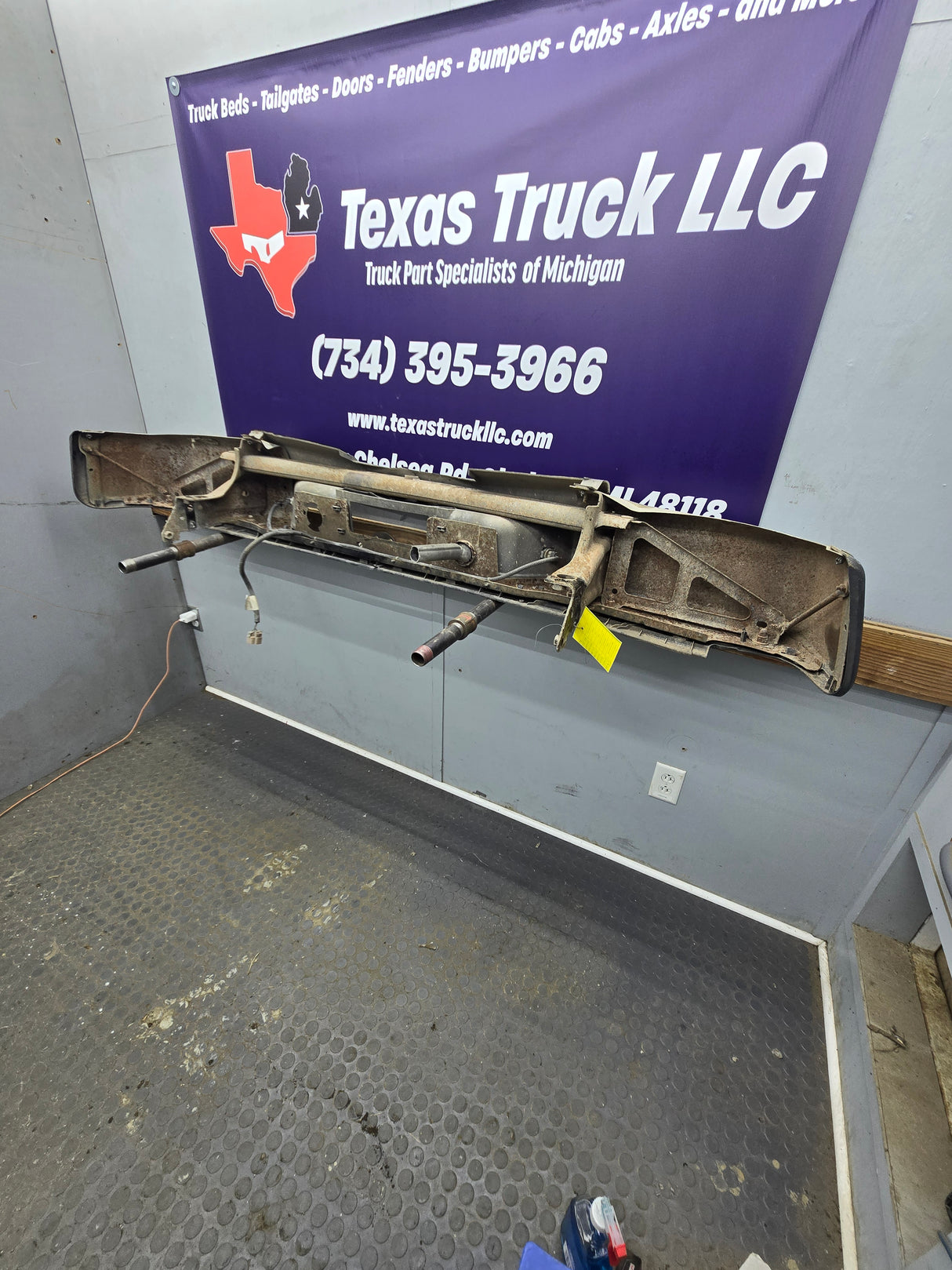 2007-2010 Chevrolet Silverado / GMC Sierra 1500 Rear Bumper