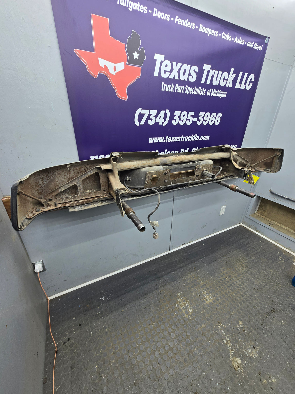 2007-2010 Chevrolet Silverado / GMC Sierra 1500 Rear Bumper