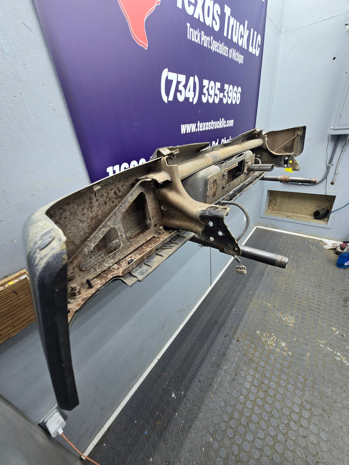 2007-2010 Chevrolet Silverado / GMC Sierra 1500 Rear Bumper