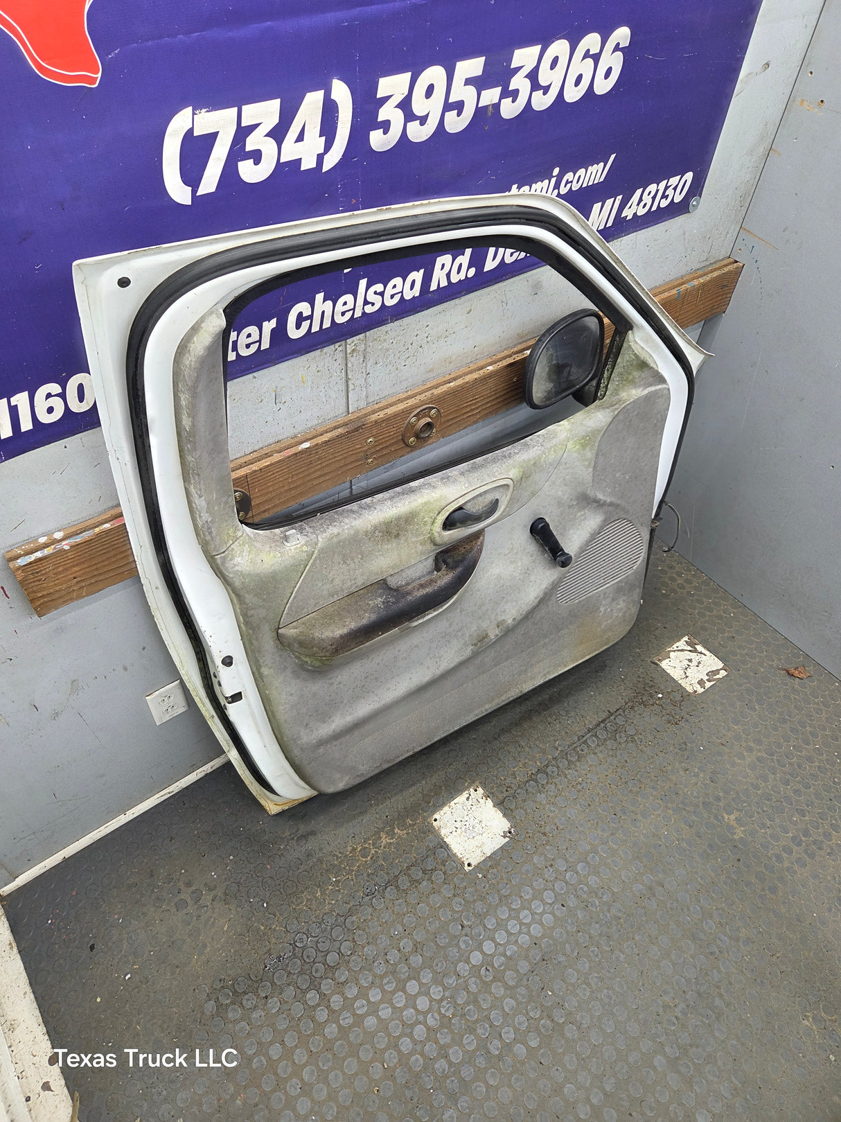 1997-2003 Ford F150 Extended / Regular Cab Driver Side LH Front Door