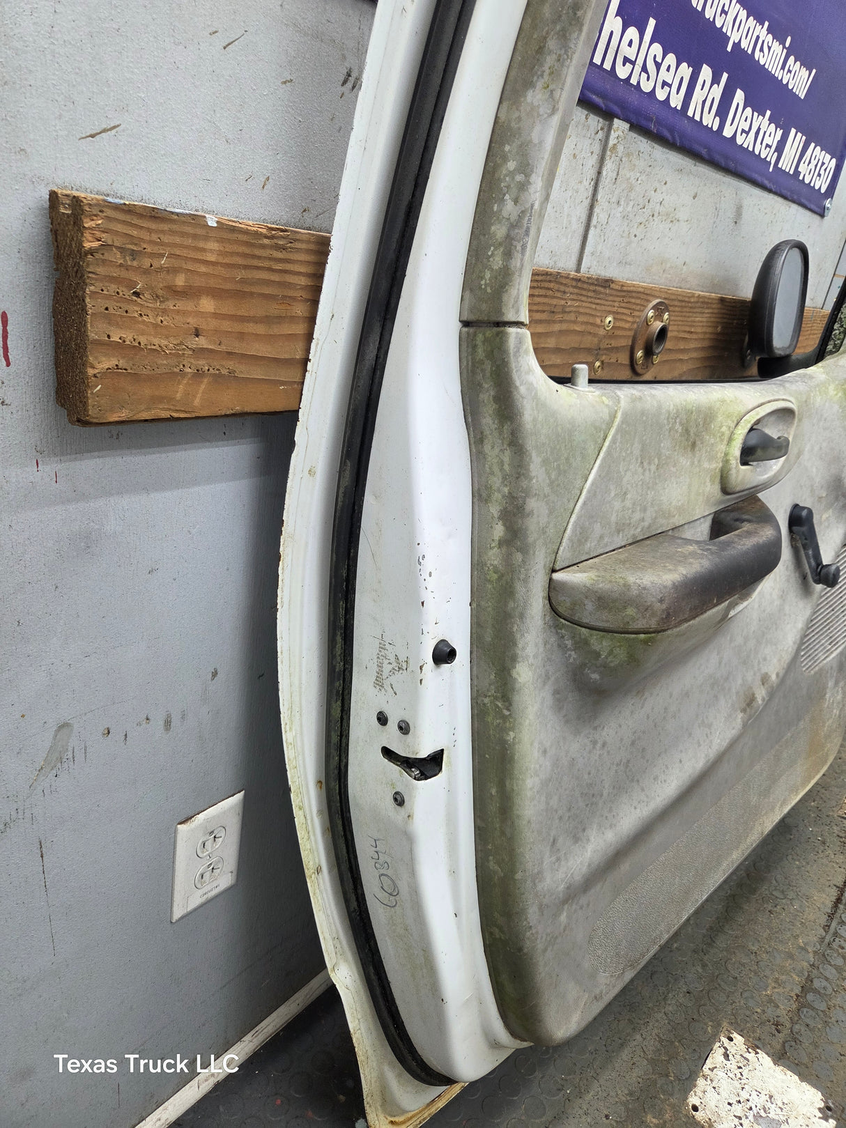 1997-2003 Ford F150 Extended / Regular Cab Driver Side LH Front Door