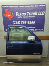 1999-2006 Chevrolet Silverado / GMC Sierra 1500 2500 3500 HD Front Passenger side Door RH