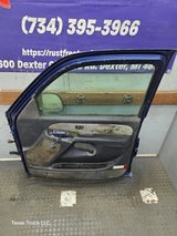 1999-2006 Chevrolet Silverado / GMC Sierra 1500 2500 3500 HD Front Passenger side Door RH