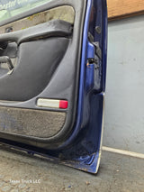 1999-2006 Chevrolet Silverado / GMC Sierra 1500 2500 3500 HD Front Passenger side Door RH