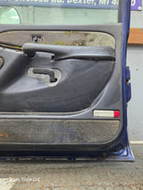 1999-2006 Chevrolet Silverado / GMC Sierra 1500 2500 3500 HD Front Passenger side Door RH