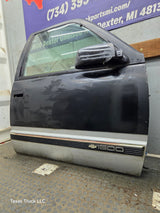 1988-2000 Chevrolet Silverado Suburban GMC Sierra RH Front Passenger Door