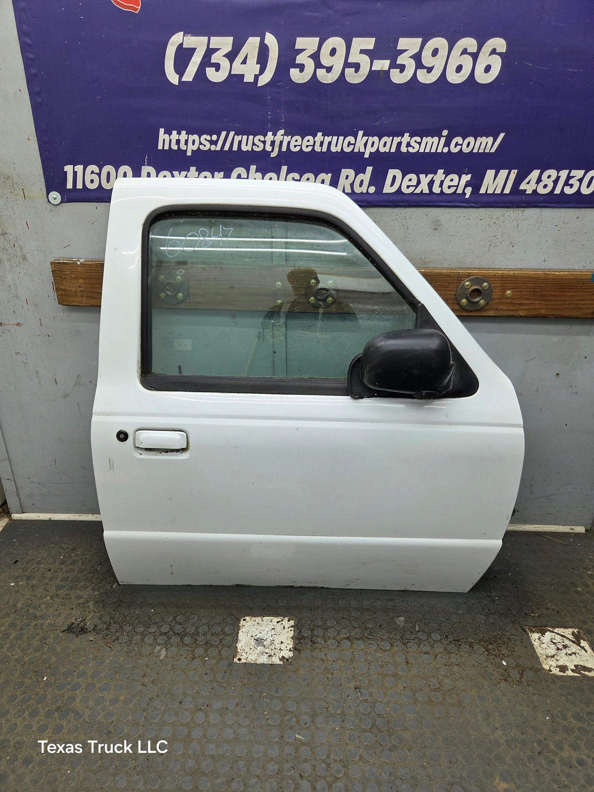 1993-2002 Ford Ranger Passenger Side Front Right Hand Door
