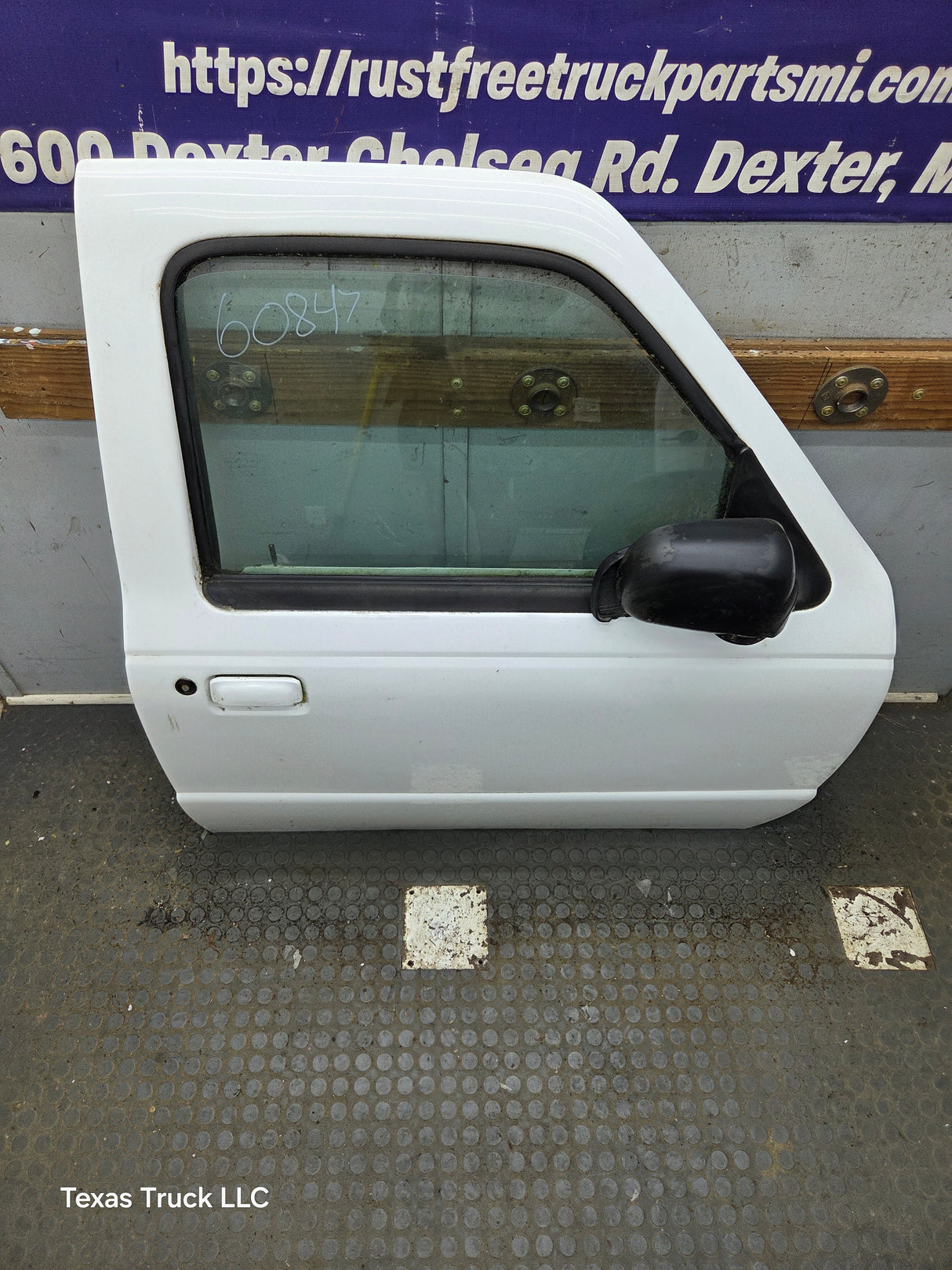 1993-2002 Ford Ranger Passenger Side Front Right Hand Door