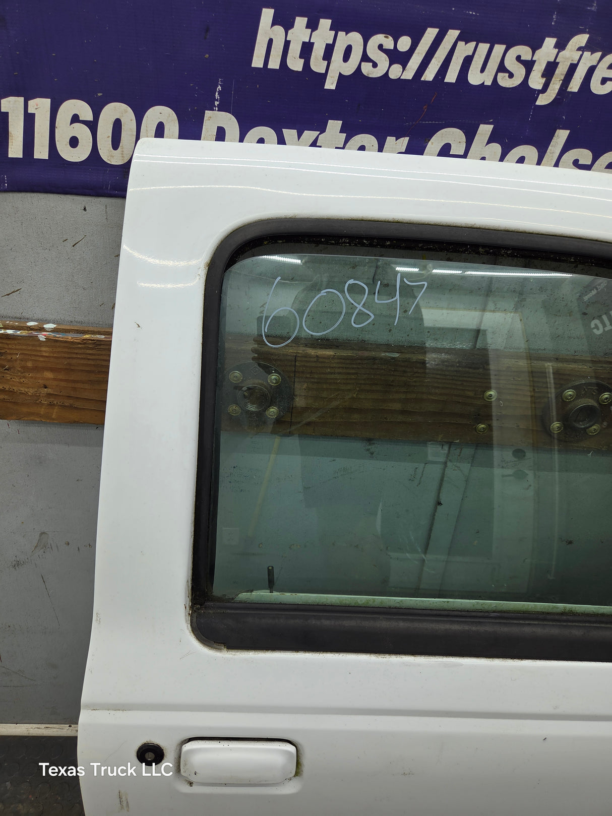 1993-2002 Ford Ranger Passenger Side Front Right Hand Door