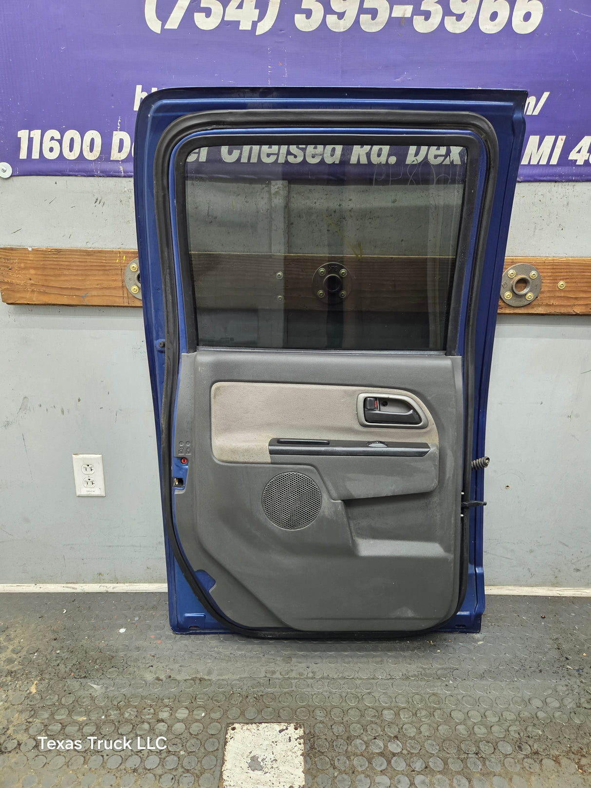 2004-2012 Chevrolet Colorado / GMC Canyon Passenger Side Rear Crew Cab Door RH