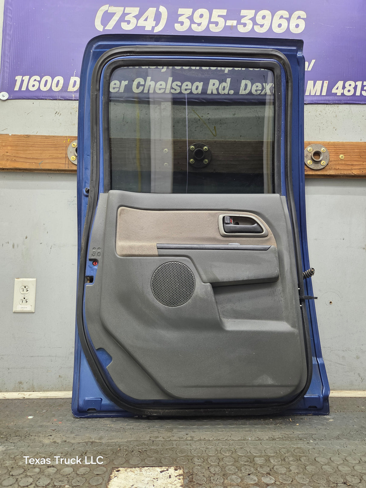 2004-2012 Chevrolet Colorado / GMC Canyon Passenger Side Rear Crew Cab Door RH