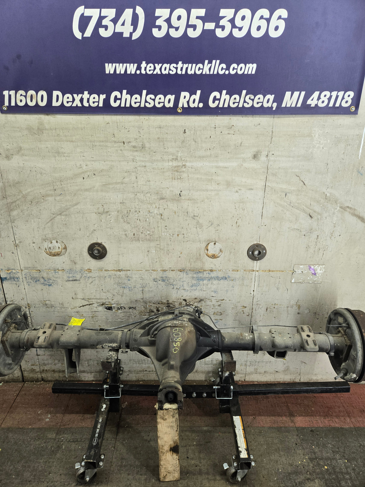 2007-2008 Chevrolet Silverado GMC Sierra 1500 Rear Axle 3.23 Gear Ratio GU5 8.6" Ring Gear