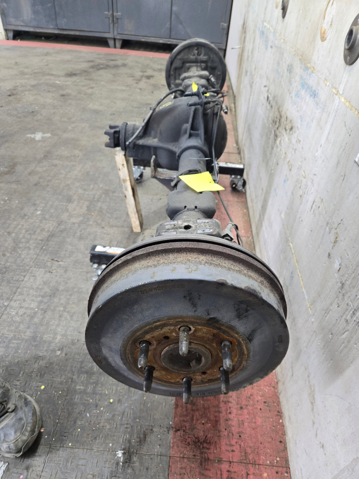 2009-2013 Chevrolet Silverado GMC Sierra 1500 Rear Axle 8.6" 3.42 Gear Ratio