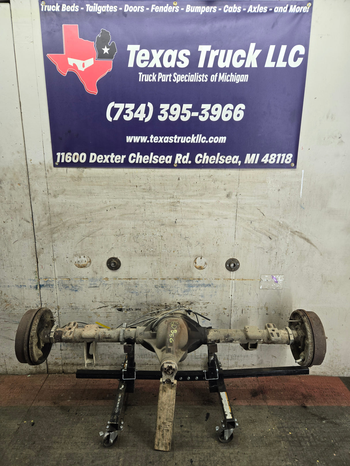 2005-2007 Chevrolet Silverado GMC Sierra 1500 3.23 Rear Axle