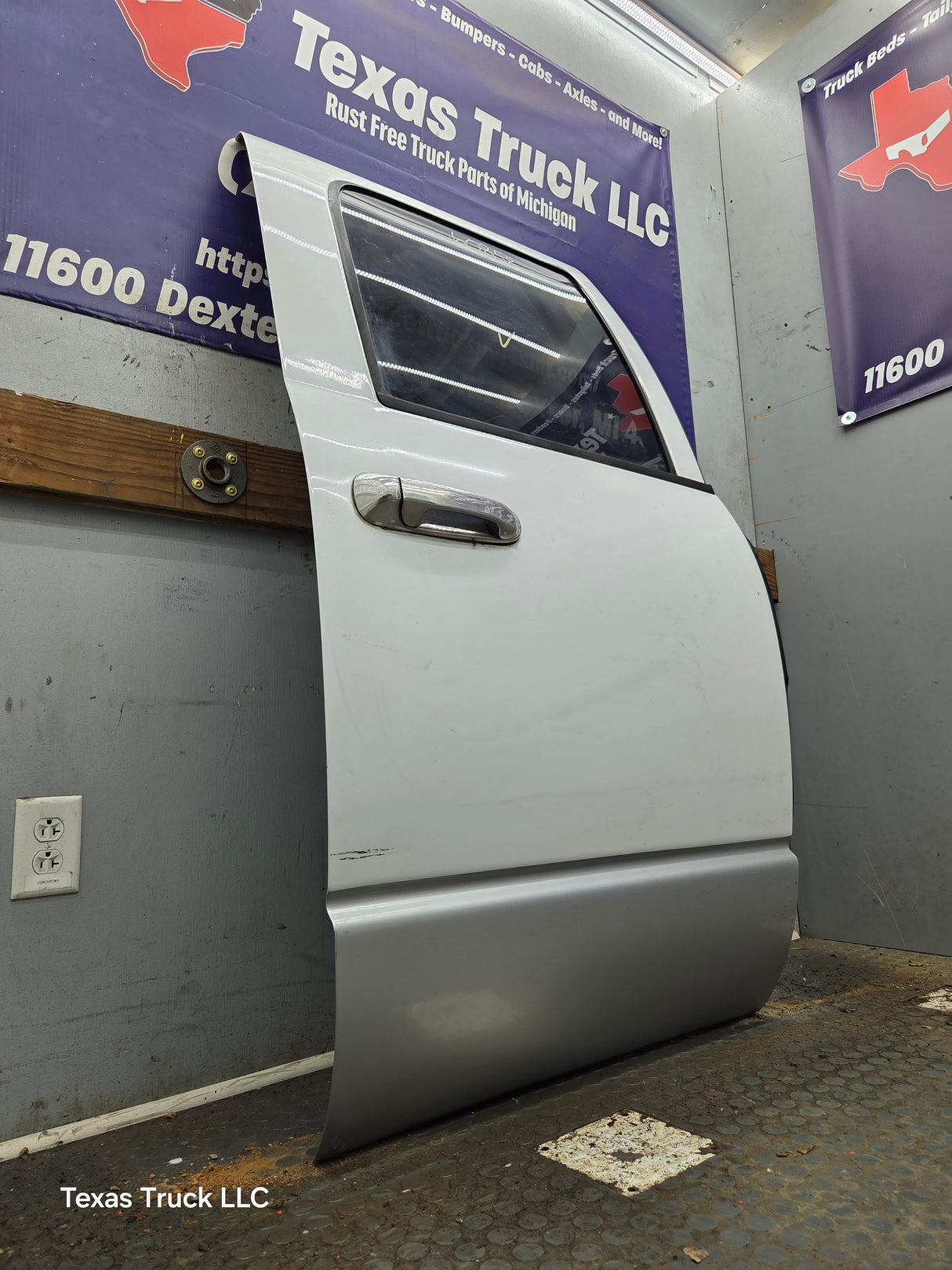 2003-2008 Dodge Ram 3rd Gen RH Passenger Side Rear Quad Cab Door 1500 2500 3500 4500 5500