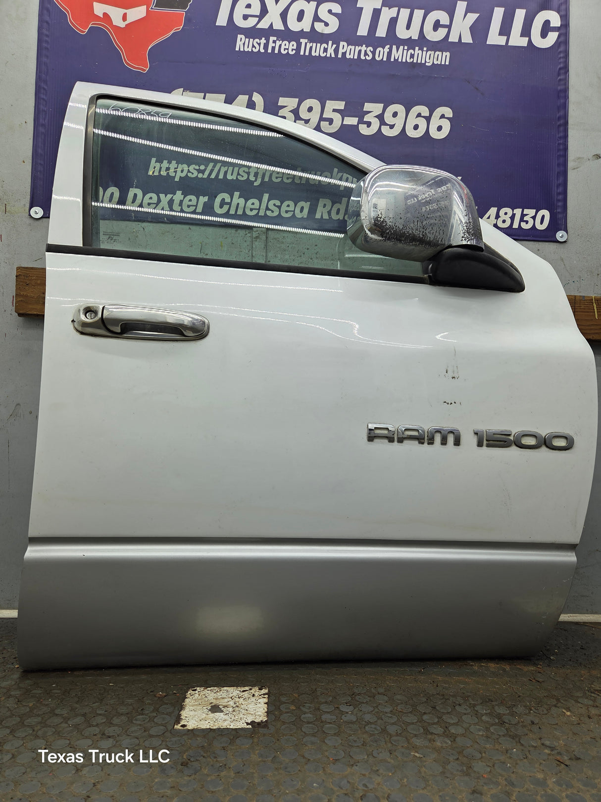 2003-2008 Dodge Ram 3rd Gen Passenger Side Front Quad Cab Crew Cab Door 1500 2500 3500 4500 5500