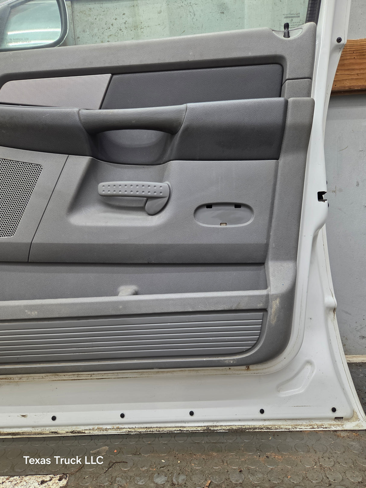 2003-2008 Dodge Ram 3rd Gen Passenger Side Front Quad Cab Crew Cab Door 1500 2500 3500 4500 5500