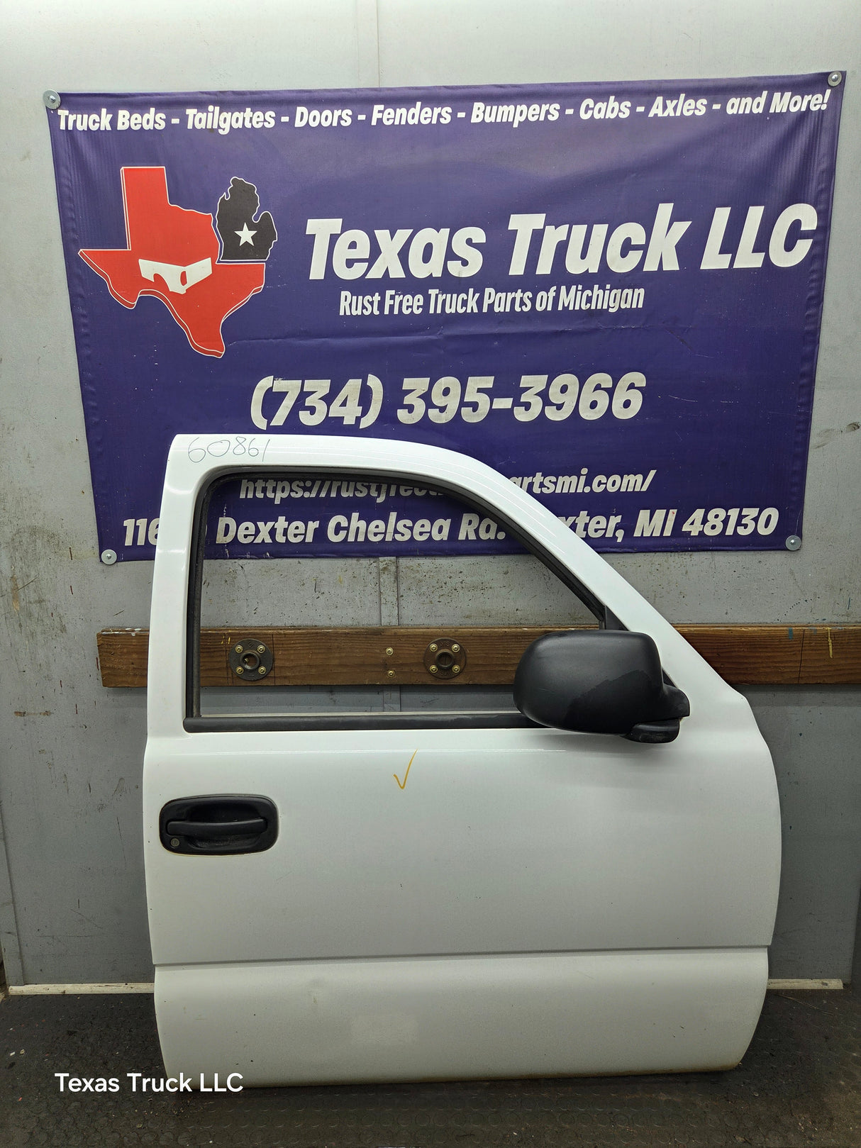 1999-2006 Chevrolet Silverado / GMC Sierra 1500 2500 3500 HD Front Passenger side Door RH