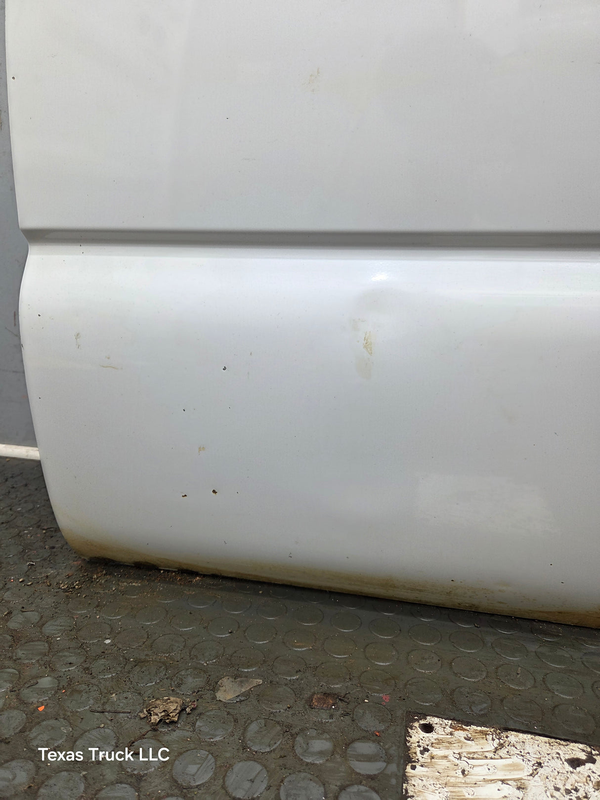 1999-2006 Chevrolet Silverado / GMC Sierra 1500 2500 3500 HD Front Passenger side Door RH