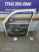 1999-2006 Chevrolet Silverado / GMC Sierra 1500 2500 3500 HD Front Passenger side Door RH