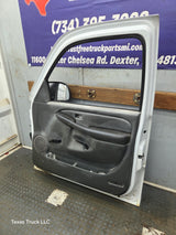 1999-2006 Chevrolet Silverado / GMC Sierra 1500 2500 3500 HD Front Passenger side Door RH