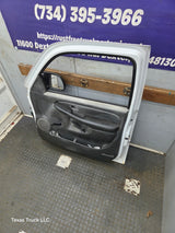 1999-2006 Chevrolet Silverado / GMC Sierra 1500 2500 3500 HD Front Passenger side Door RH