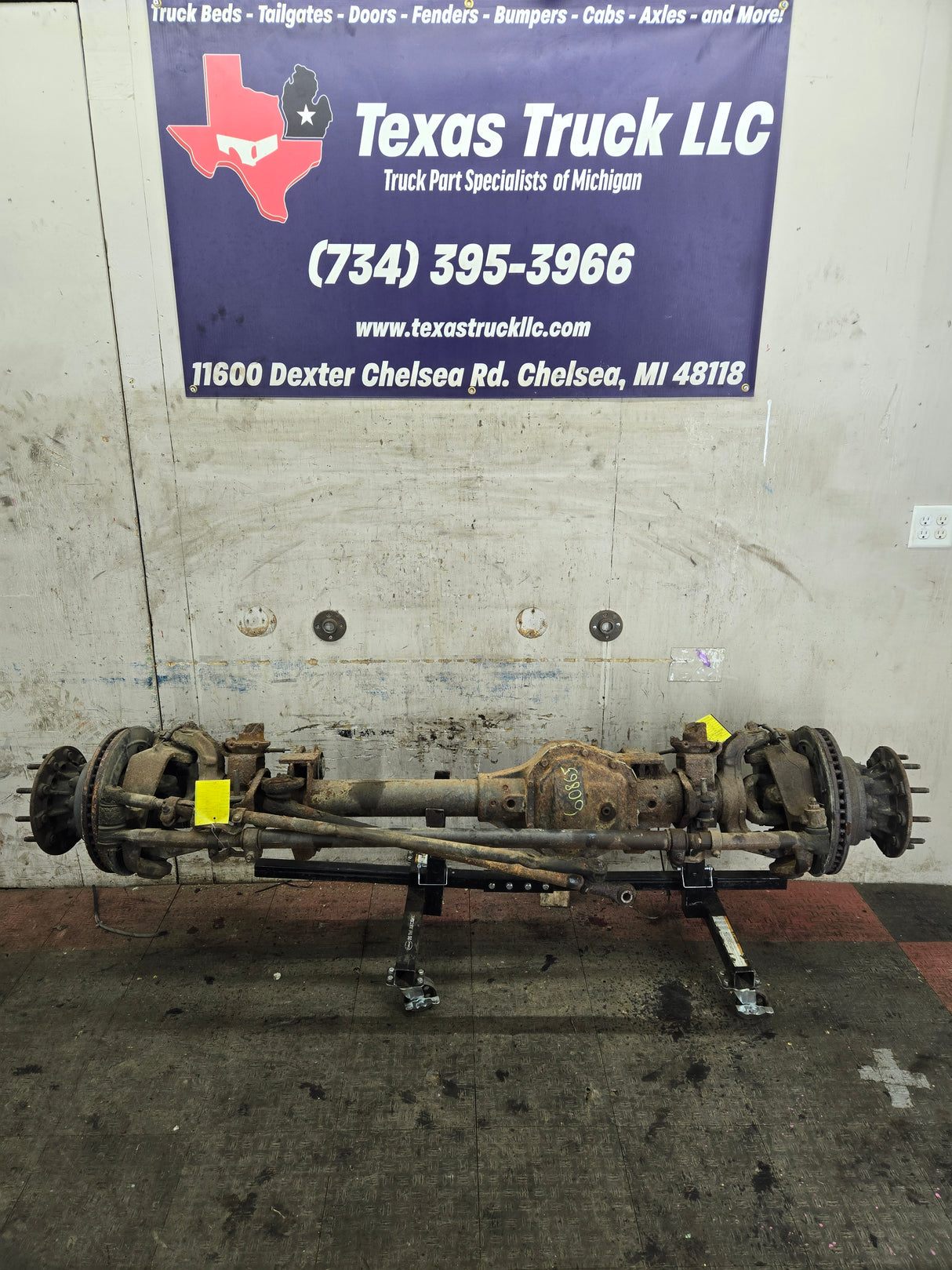 2005-2016 Ford F450 F550 Super Duty Front Axle 4.88 Gear Ratio DRW 10 Lug 122k miles