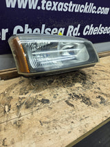2003-2007 Chevrolet Silverado 1500 2500HD 3500HD RH Passenger Side Headlight Assembly - 10396912