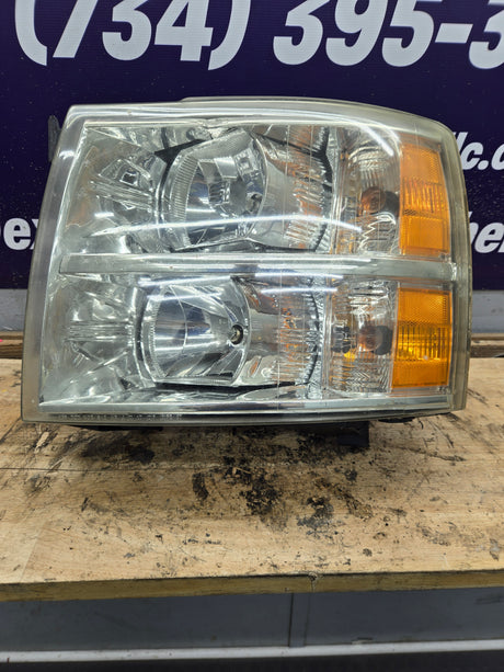 2007-2013 Chevrolet Silverado 1500 2500 3500 LH Driver Side Halogen Headlight