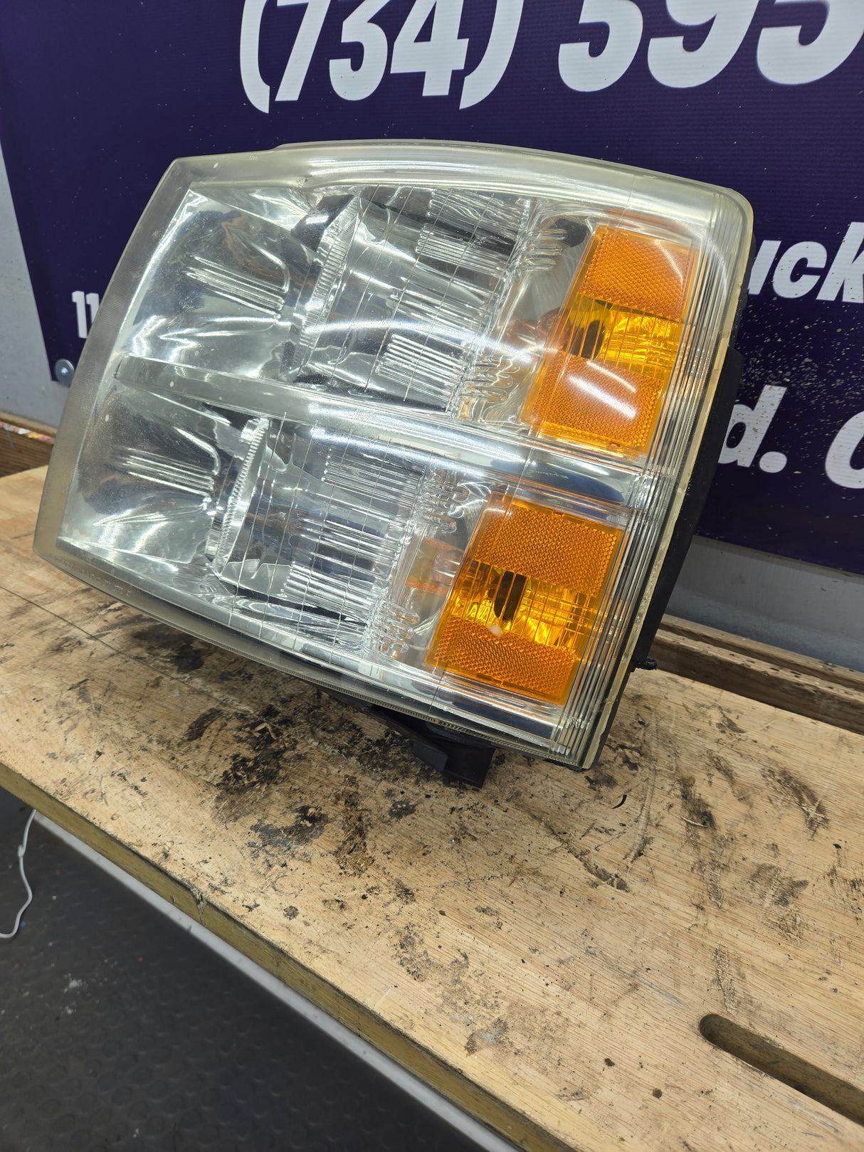 2007-2013 Chevrolet Silverado 1500 2500 3500 LH Driver Side Halogen Headlight