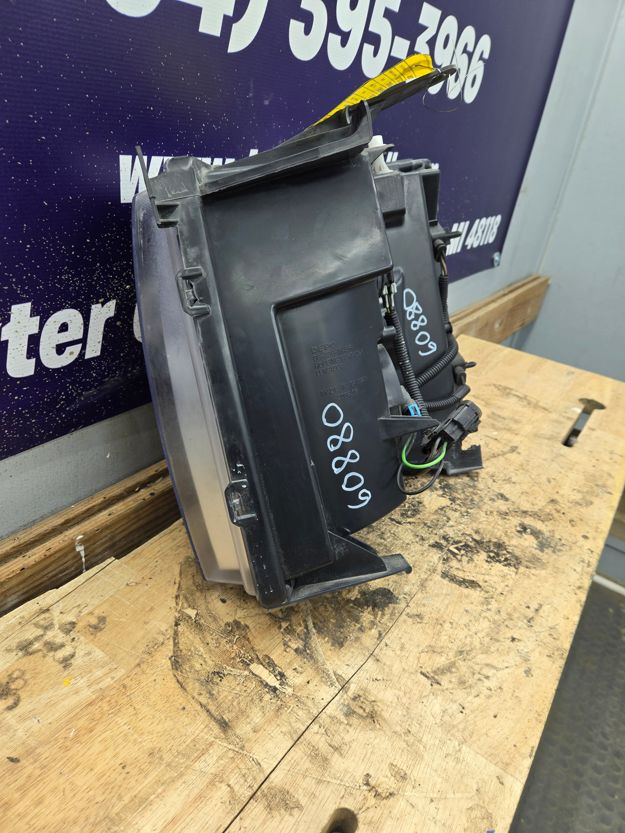2007-2013 Chevrolet Silverado 1500 2500 3500 RH Passenger Side Halogen Headlight