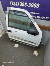 1988-2000 Chevrolet Silverado Suburban GMC Sierra RH Front Passenger Door