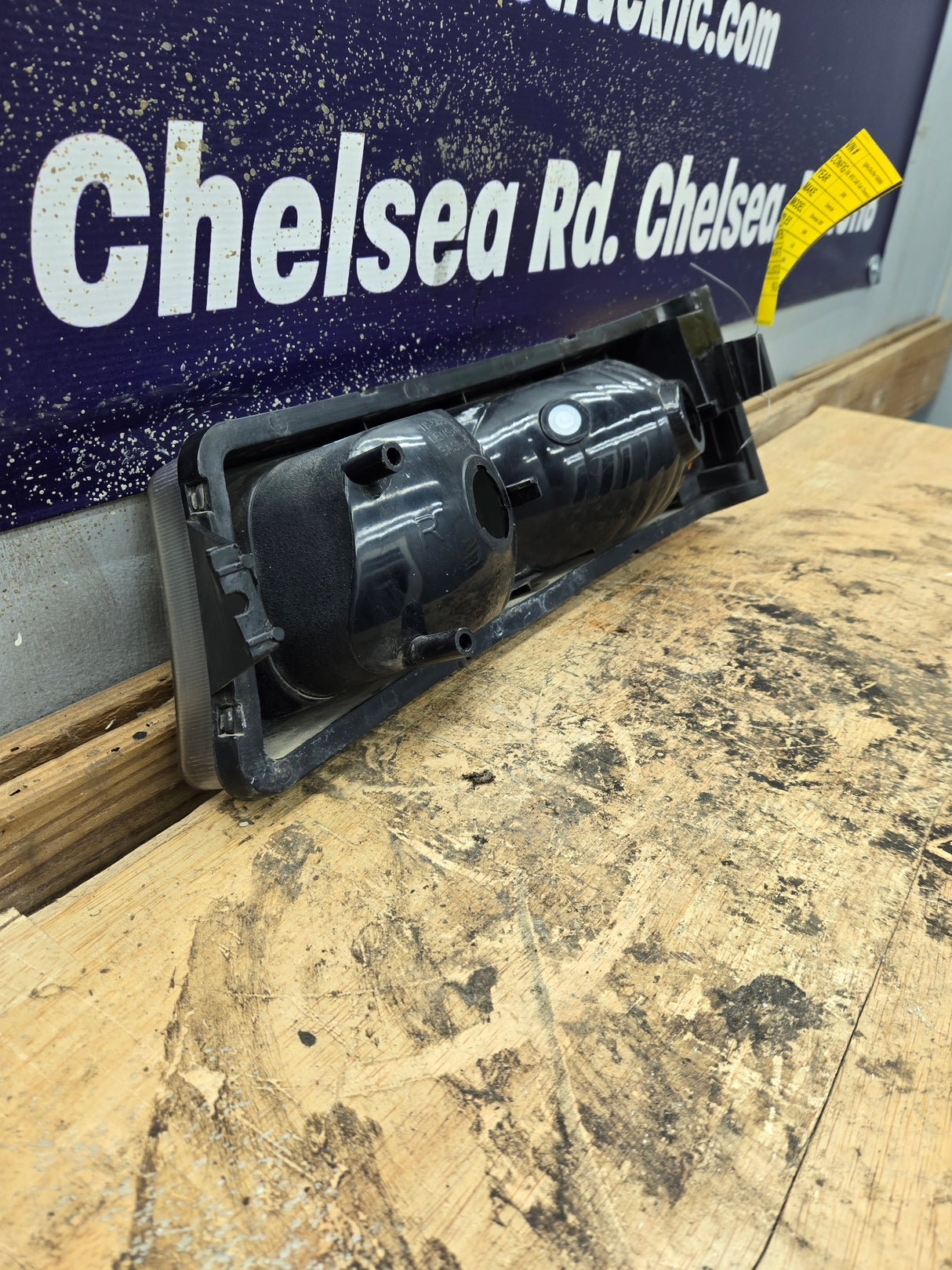 2003-2007 Chevrolet Silverado RH Passenger Side Marker / Turn Signal