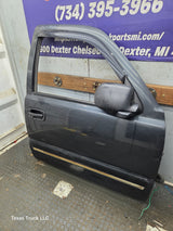 1999-2006 Chevrolet Silverado / GMC Sierra 1500 2500 3500 HD Front Passenger side Door RH