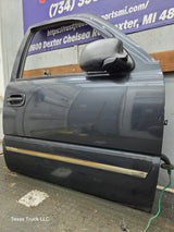 1999-2006 Chevrolet Silverado / GMC Sierra 1500 2500 3500 HD Front Passenger side Door RH