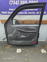 1999-2006 Chevrolet Silverado / GMC Sierra 1500 2500 3500 HD Front Passenger side Door RH