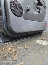 1999-2006 Chevrolet Silverado / GMC Sierra 1500 2500 3500 HD Front Passenger side Door RH