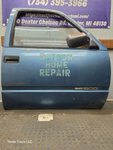 1988-2000 Chevrolet Silverado Suburban GMC Sierra RH Front Passenger Door