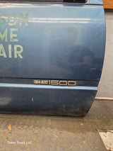 1988-2000 Chevrolet Silverado Suburban GMC Sierra RH Front Passenger Door