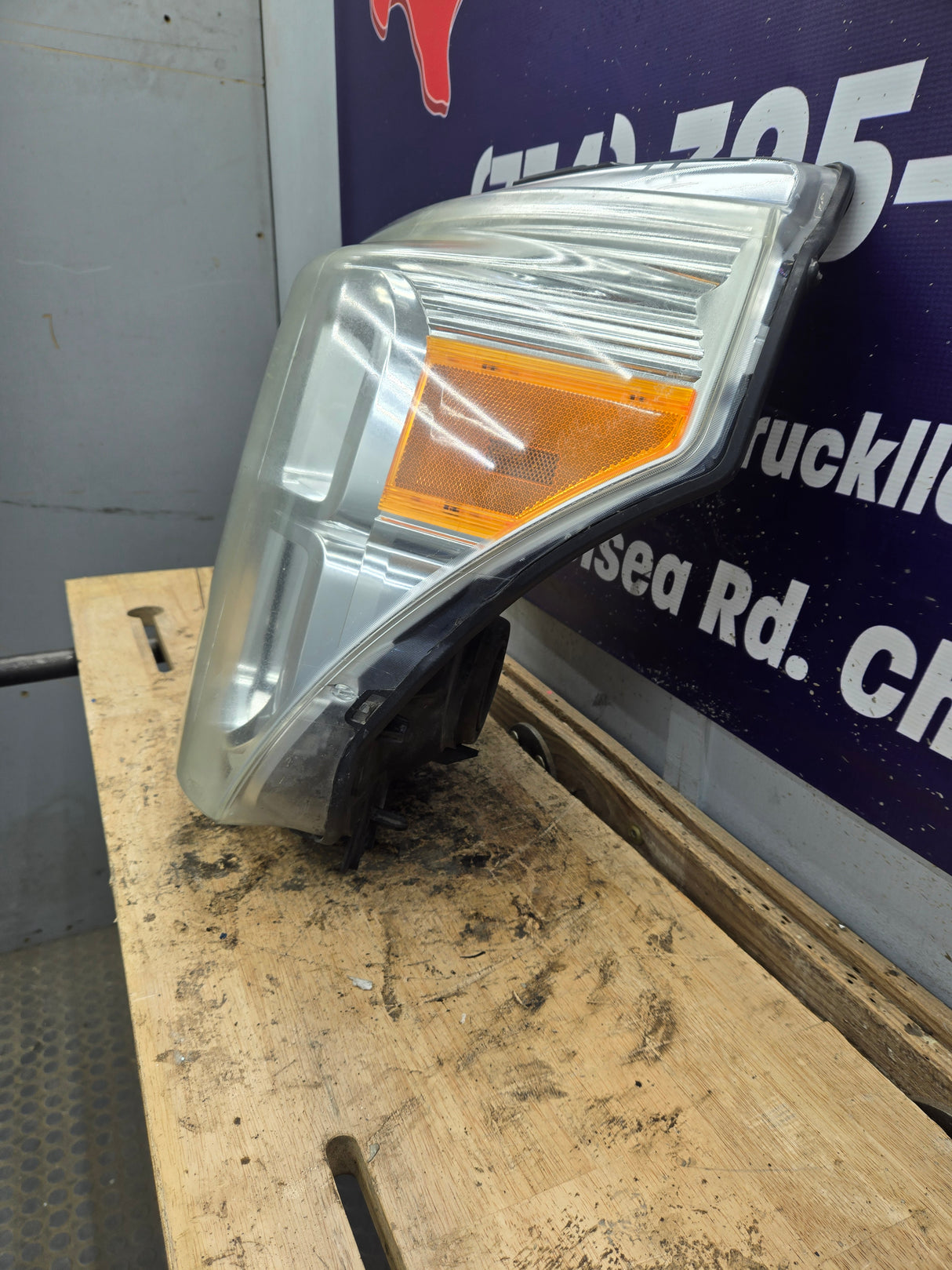 2011-2016 Ford Super Duty F250 F350 F450 F550 LH Driver Side Headlight 6.7L Power Stroke 6.2L Gas BC34-13006-A