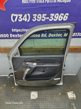 1999-2006 Chevrolet Silverado / GMC Sierra 1500 2500 3500 HD Front Passenger side Door RH