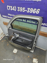 1999-2006 Chevrolet Silverado / GMC Sierra 1500 2500 3500 HD Front Passenger side Door RH