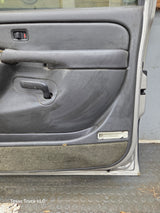 1999-2006 Chevrolet Silverado / GMC Sierra 1500 2500 3500 HD Front Passenger side Door RH