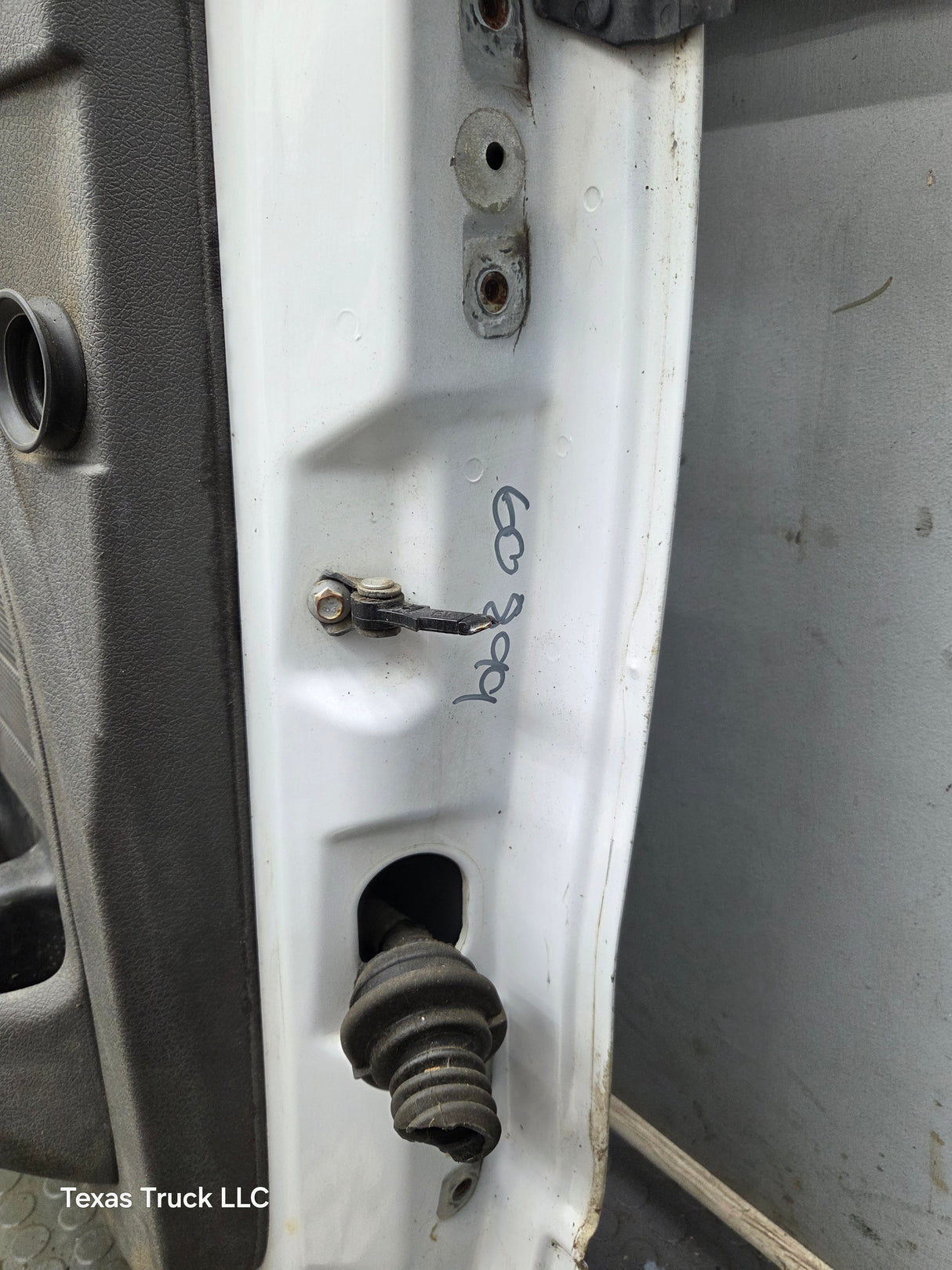 2004-2008 Ford F150 Driver Side Extended/Regular Cab Front Door LH