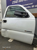 1999-2006 Chevrolet Silverado / GMC Sierra 1500 2500 3500 HD Front Passenger side Door RH