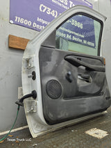 1999-2006 Chevrolet Silverado / GMC Sierra 1500 2500 3500 HD Front Passenger side Door RH
