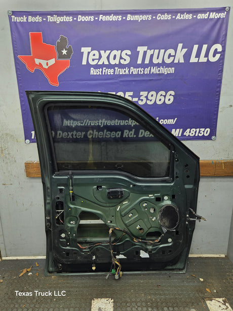 1999-2011 Ford Super Duty LH Driver Side Front Door F250 F350 F450 F550