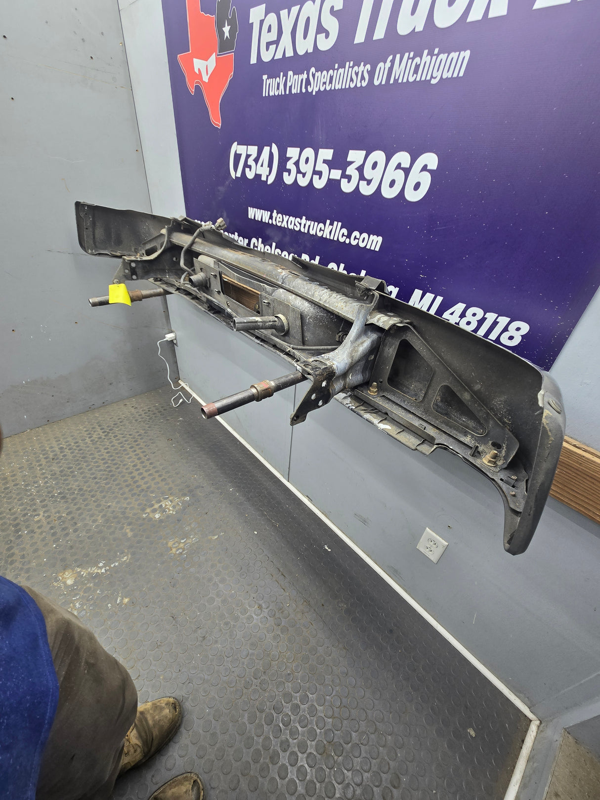 2007-2010 Chevrolet Silverado / GMC Sierra 1500 Rear Bumper